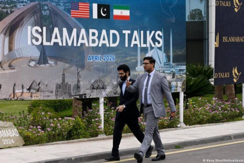 Ормузын асуудлаар АНУ, Ираны төлөөлөгчид санал зөрөлджээ