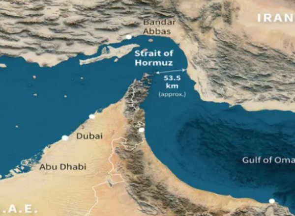 Ираны тал Ормузын хоолойг нээснээ мэдэгдэв