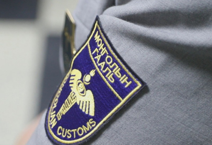 Гаалийн хууль тогтоомж зөрчин татвраас зайлс хийсэн 8 зөрчил илрүүлжээ