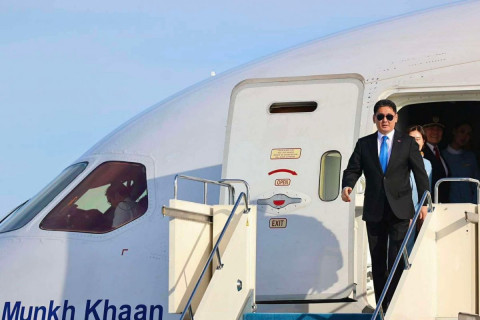 Ерөнхийлөгч У.Хүрэлсүх Бүгд Найрамдах Казахстан Улсад төрийн айлчлал хийхээр хүрэлцэн ирлээ