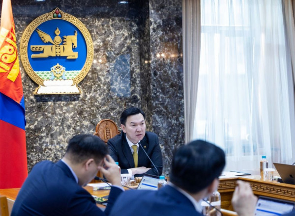 Багш, ажилчдын үндсэн цалинг 50 хувиар нэмэгдүүлж, нэмэгдэл, нэмэгдэл хөлсийг үндсэн цалингаас тооцож олгохоор боллоо