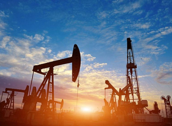 Дэлхийн газрын тосны зах зээлд өсөлт ажиглагдаж, геополитикийн эрсдэл нэмэгдлээ