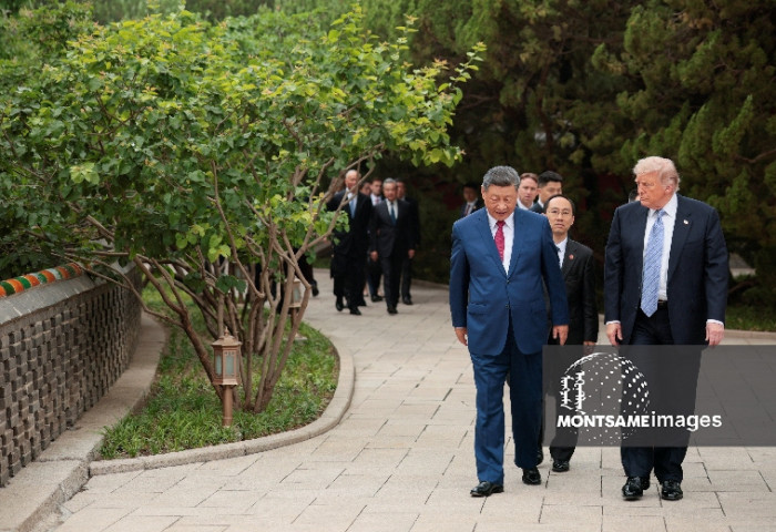 Д.Трамп, Ши Жиньпин нар нууц цэцэрлэгт хүрээлэнгээр зугаалжээ