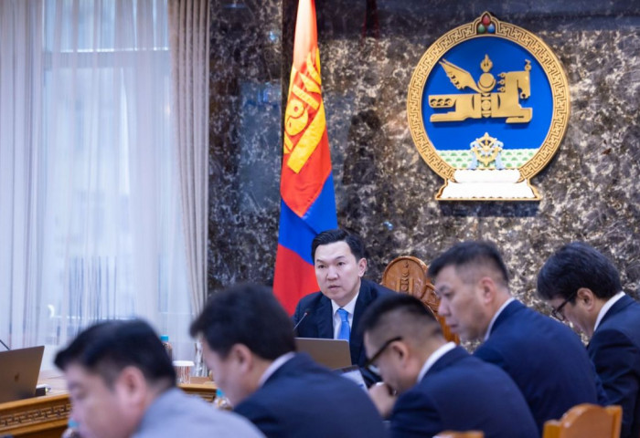 “Эрдэнэс Монгол” нэгдлийн харьяа 10 компанийг татан буулгаж, давхардсан орон тоог танаж 67,3 тэрбум төгрөг хэмнэлээ
