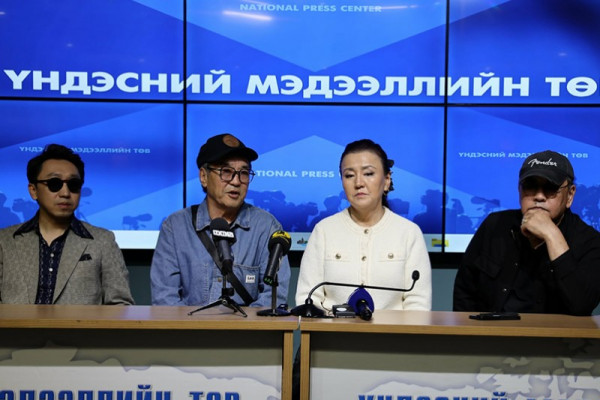Ч.Насантогтох: “Соёл-Эрдэнэ” хамтлаг анх эгшиглэж байсан хөгжмийн найруулгаараа тоглож, цаг хугацаагаар аялуулна
