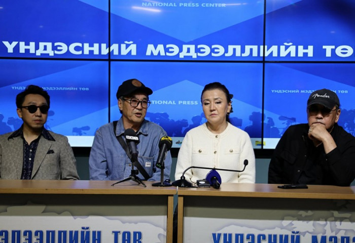 Ч.Насантогтох: “Соёл-Эрдэнэ” хамтлаг анх эгшиглэж байсан хөгжмийн найруулгаараа тоглож, цаг хугацаагаар аялуулна