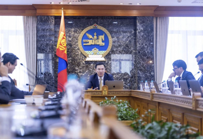 Ерөнхий сайд есөн шийдвэрээ танилцуулав