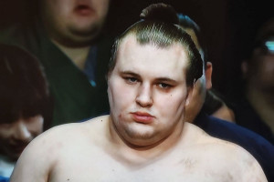 Их аварга Оносато 11 даваа Аки башёг тэргүүлж явна