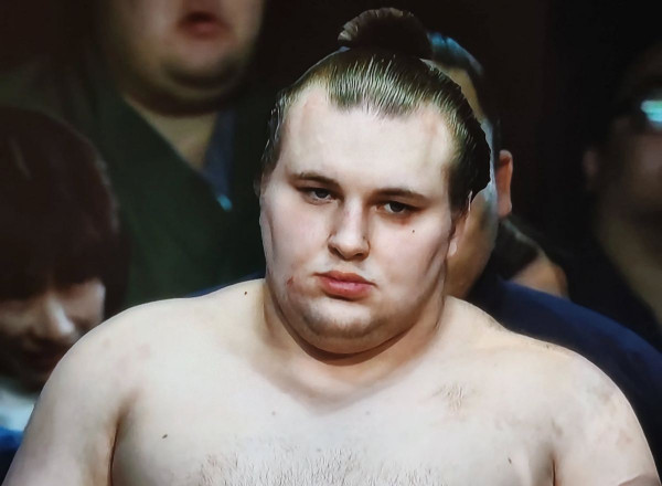 Их аварга Оносато 11 даваа Аки башёг тэргүүлж явна