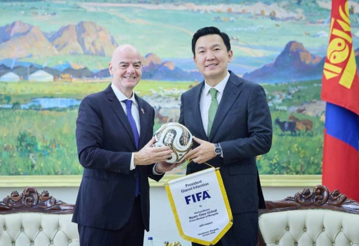 Хөлбөмбөгийн цэнгэлдэх хүрээлэн байгуулахад FIFA-тай хамтарна