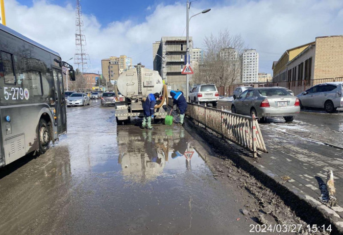 Зам талбайд тогтсон 92 тонн усыг сорууллаа