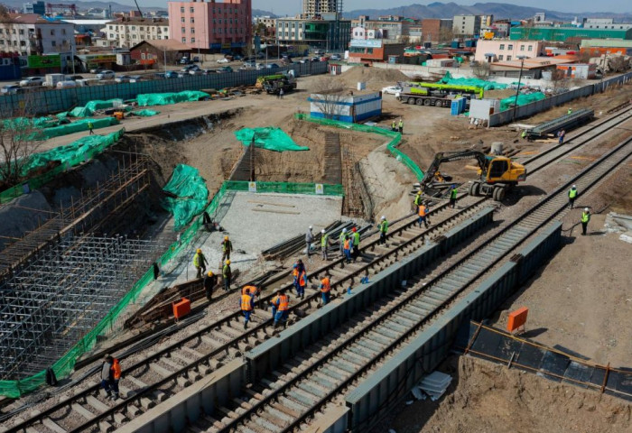 Таван шарын төмөр зам доогуурх нүхэн гарцын зорчих хөдөлгөөнийг 6 дугаар сард нээхээр төлөвлөжээ