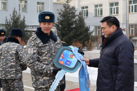 Улсын төсвийн хөрөнгө оруулалтаар тусгай зориулалтын 30 автомашиныг хүлээлгэн өглөө